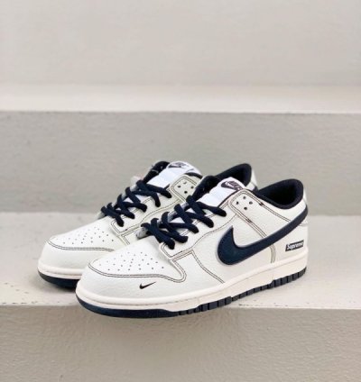 Supreme X Nik E Sb Dunk Low Sneakers