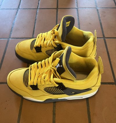 Nike Air Jordan 4 Lightning