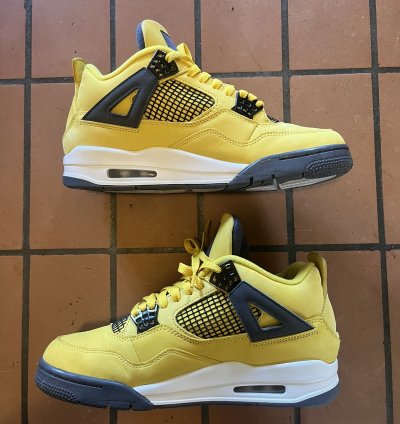 Nike Air Jordan 4 Lightning