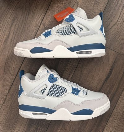 Nike Air Jordan 4 Military Blue