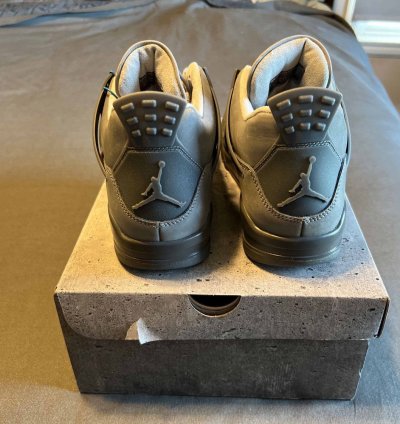 Nike Air Jordan 4 Retro Wet Cement