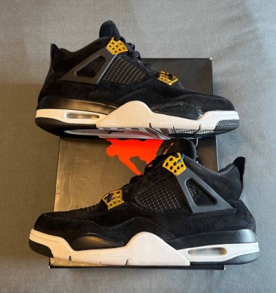 Nike Air Jordan 4 Royalty
