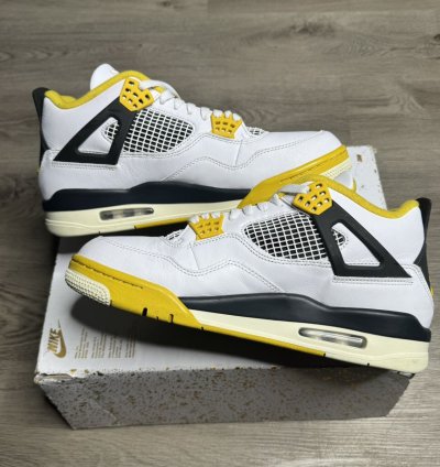 Nike Air Jordan 4 Vivid Sulfur 2024