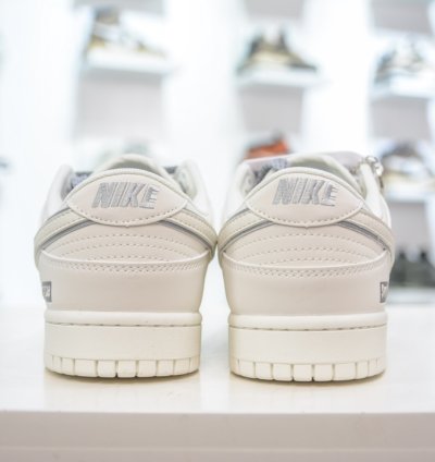 Nk Sb Dunk Low Lv Co-branded Dragon Year Limited Edition Black Hook Hongyun Dang