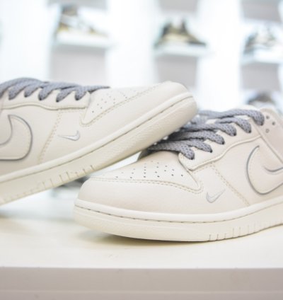 Nk Sb Dunk Low Lv Co-branded Dragon Year Limited Edition Black Hook Hongyun Dang