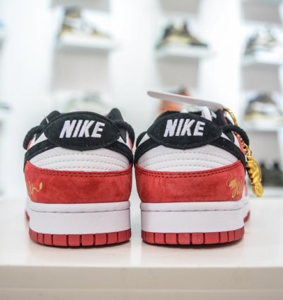 Nk Sb Dunk Low Lv Co-branded Dragon Year Limited Edition Black Hook Hongyun Dang
