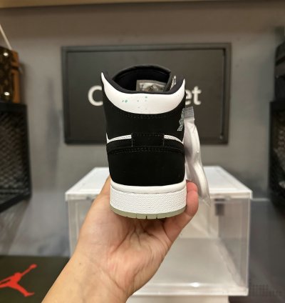 Jordan 1 Mid White Black Teal Tint gs Bq6931-103
