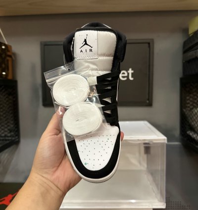Jordan 1 Mid White Black Teal Tint gs Bq6931-103