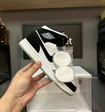 Jordan 1 Mid White Black Teal Tint gs Bq6931-103