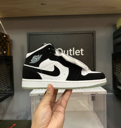 Jordan 1 Mid White Black Teal Tint gs Bq6931-103