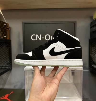 Jordan 1 Mid White Black Teal Tint gs Bq6931-103