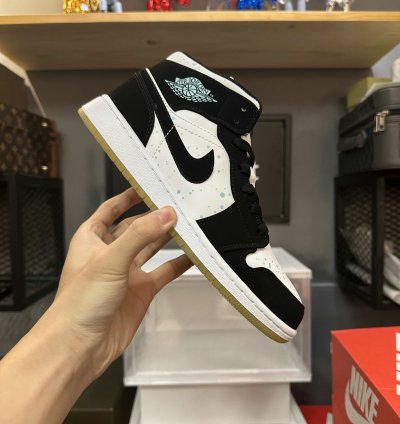 Jordan 1 Mid White Black Teal Tint gs Bq6931-103