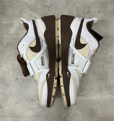 Travis Scott × Nike Zoom Field Jaxx White And Light Chocolate