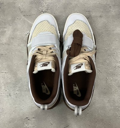 Travis Scott × Nike Zoom Field Jaxx White And Light Chocolate