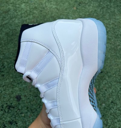 Nike Air Jordan 11 Retro Legend Blue