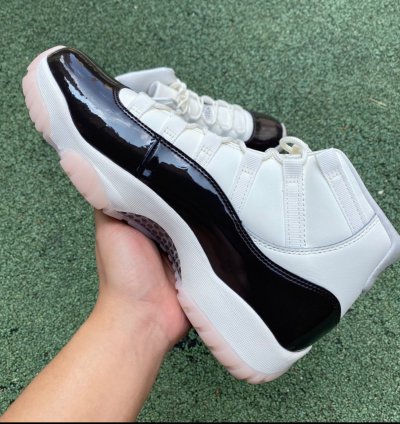 Nike Air Jordan 11 Retro Neapolitan