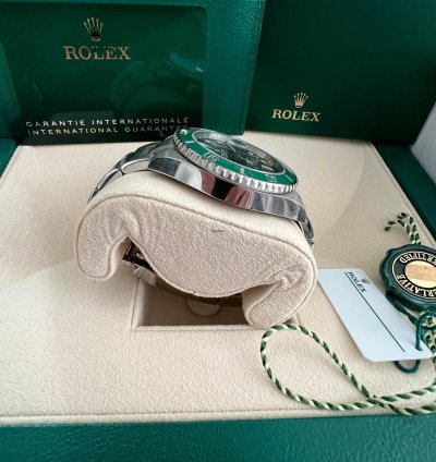 Rolex Submariner Date Unworn Submariner Date 40mm 116610lv Stainless Steel Hulk Green Dial Gree