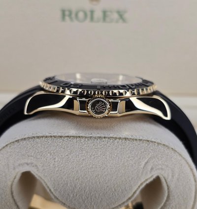 Rolex Yacht-master 42 Yellow Gold 226658 Mint Condition