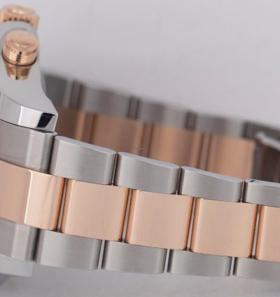Rolex Yacht-master Ii 44mm 18k Rose Gold Stainless Steel Regatta Watch 116681