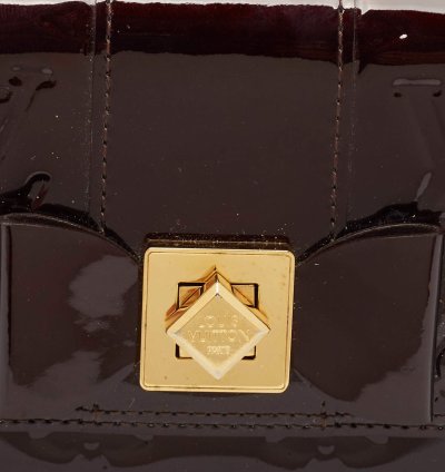 Louis Vuitton Amarante Monogram Vernis Sarah Noeud Wallet