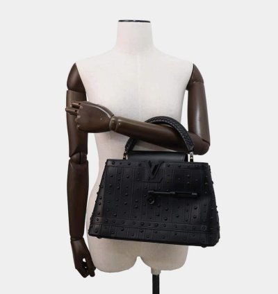 Louis Vuitton Arty Capucines Collection Peter Marino Noir Taurillon Size Mm