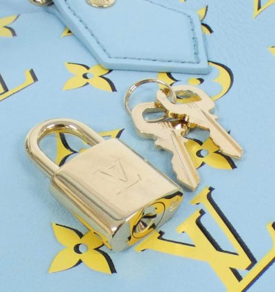 Louis Vuitton Baby Blue Leather Speedy Bandouliere Boston Bag