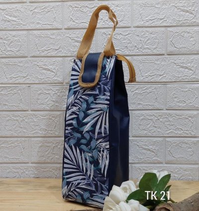 2 L 1 L Mineral Water Drinking Bottle Bag 15 L Zipper Closure