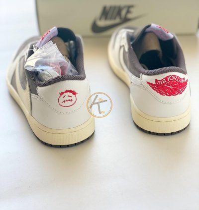 Nike Air Jordan 1 Low Travis Scott Reverse Mocha