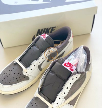 Nike Air Jordan 1 Low Travis Scott Reverse Mocha