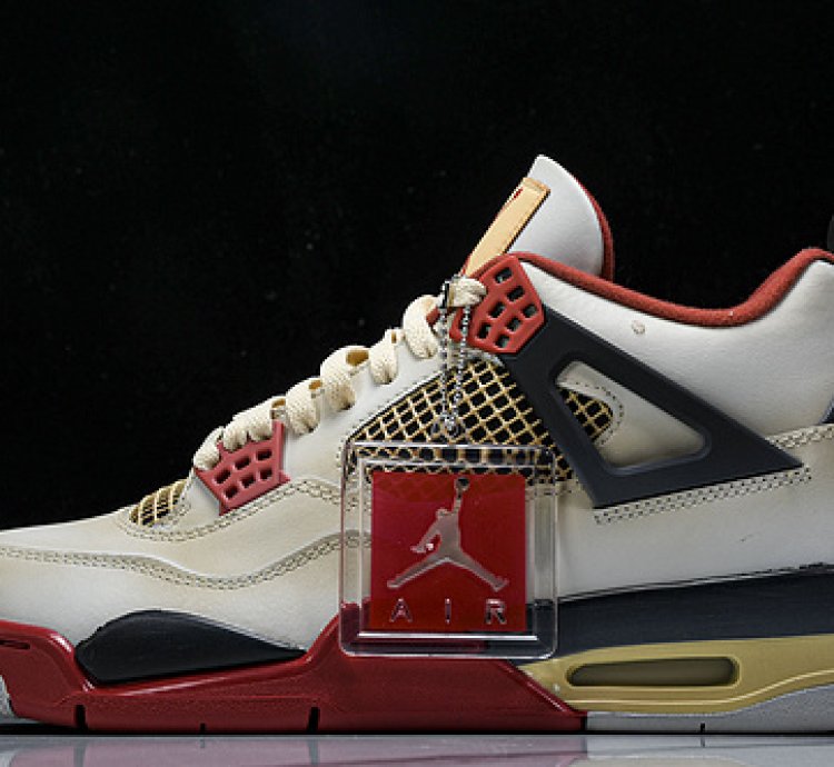 Custom Air Jordan 4 Charizard Pokemon