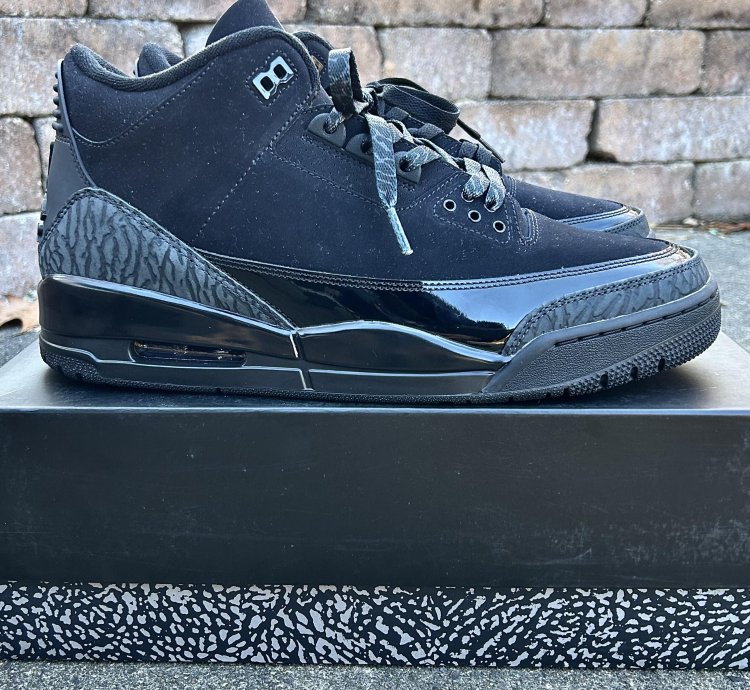 Air Jordan 3 black Cat