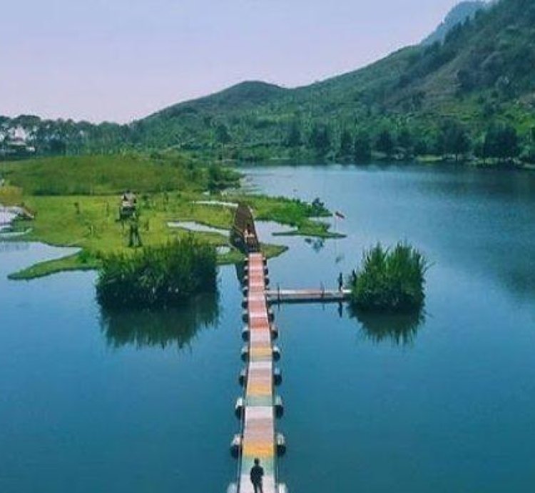 Rowo Gede Landscape Picture