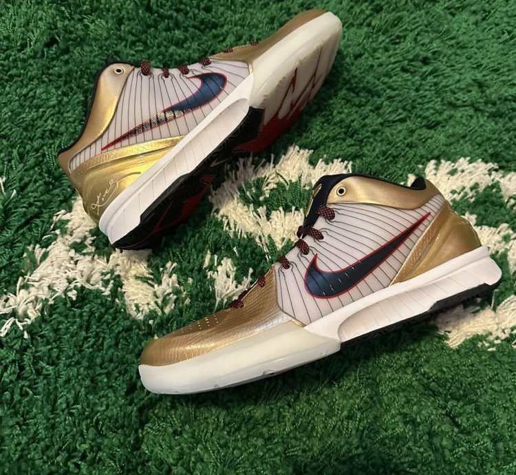 Kobe 4 Iv Protro Gold Medal 11