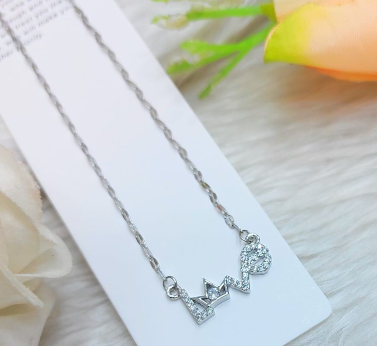 Hart Bit Silver Plated Pendent