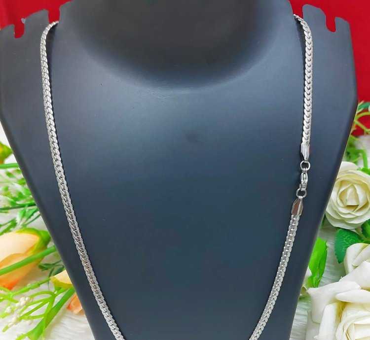Mans Royal Look Silver Chain
