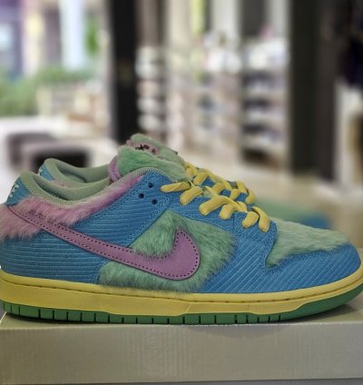 Sb Dunk Low X Verdy visty