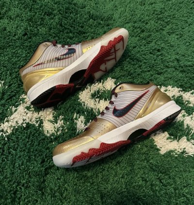 Kobe 4 Iv Protro Gold Medal 11