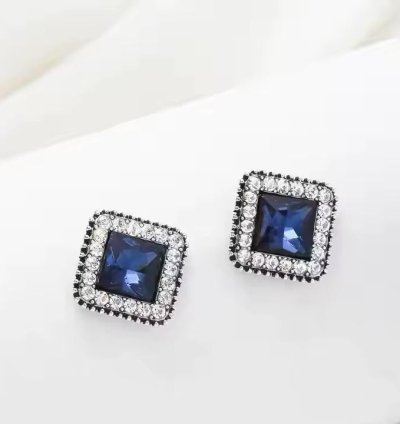 Blue Diamond Earring
