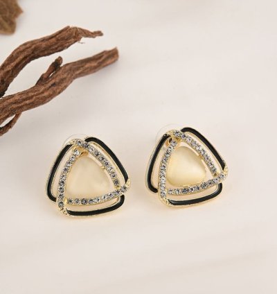 Black Ring With Diamond Earring