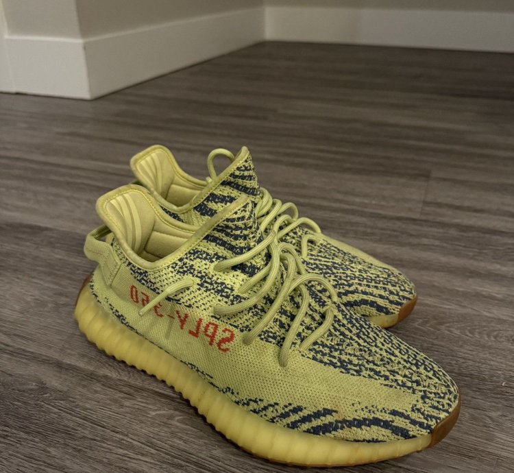 Yeezy Boost 350 V2 Semi-frozen Yellow