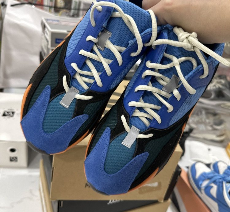 Yeezy Boost 700 Hi Res Blue