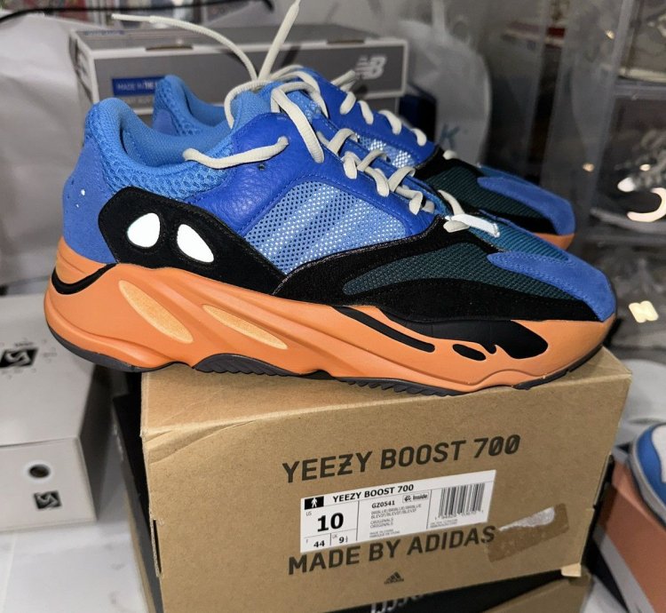 Yeezy Boost 700 Hi Res Blue