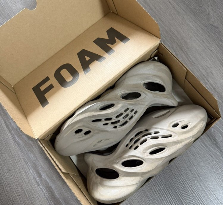 Yeezy Foam Runner