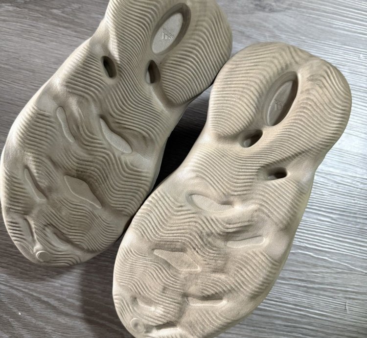 Yeezy Foam Runner