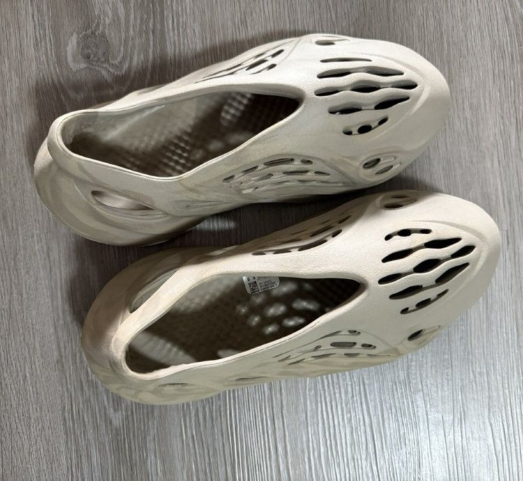 Yeezy Foam Runner