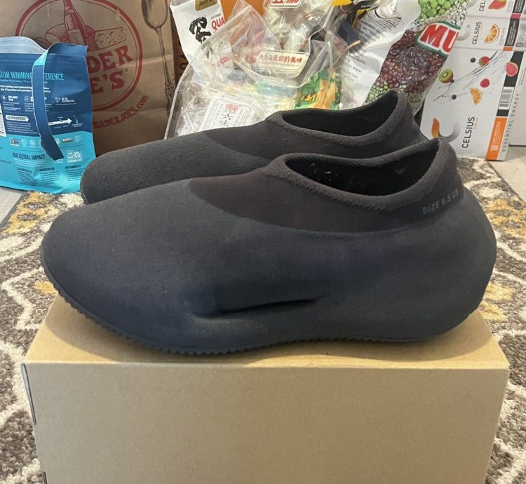 Yeezy Knit Runner