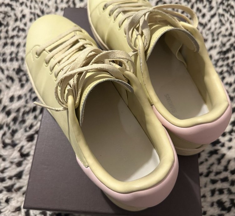 Yellow Pink Raf