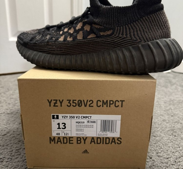 Yzy 350 Cmpct - Carbon Black