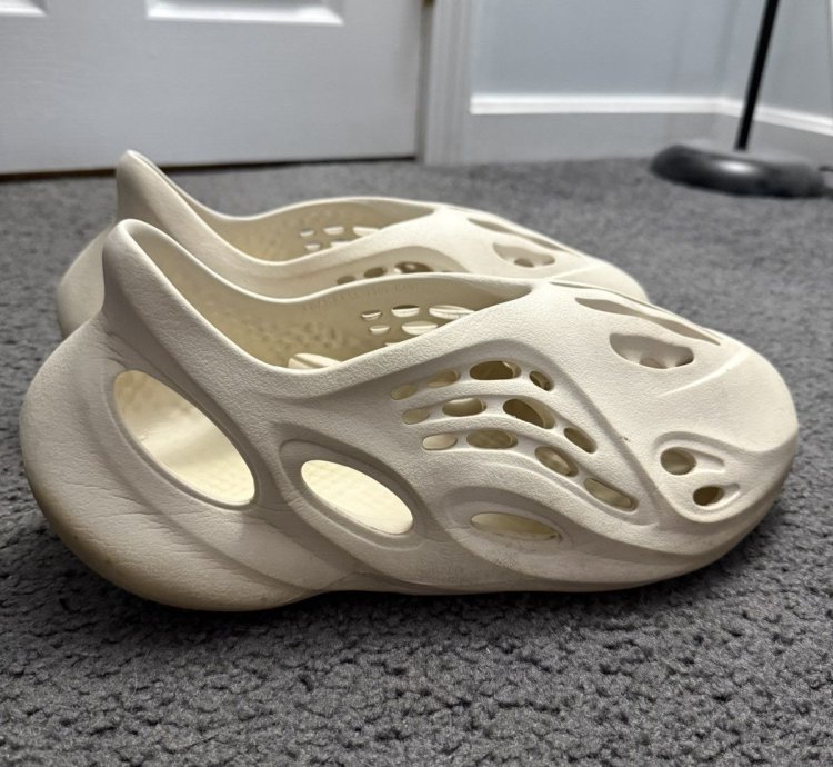 Yzy Foam Rnnr - Og Sand