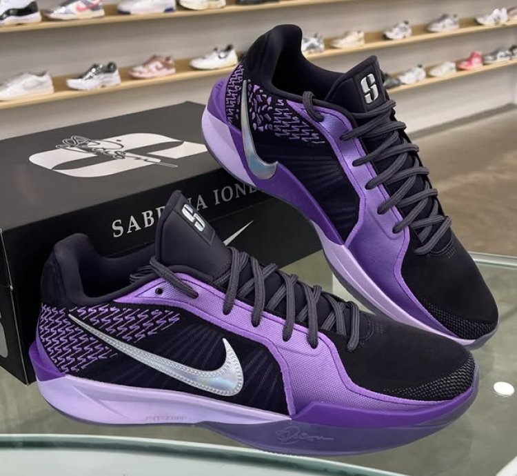 Nike Sabrina 2 court Vision